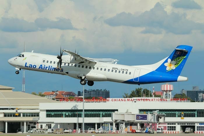 チェンマイからルアンパバーンまで 飛行機 バスかボート