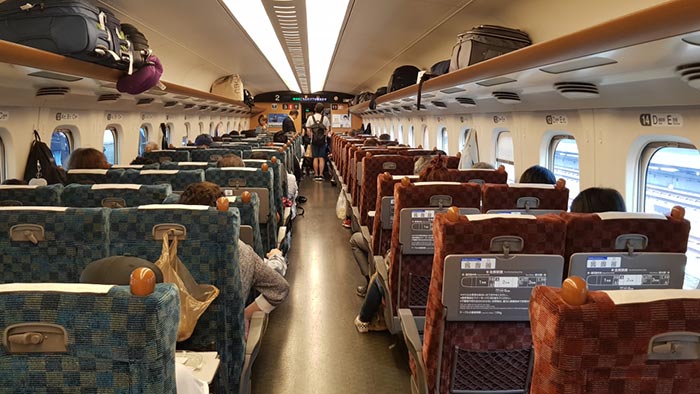 Из Осаки в Нагою на поезде